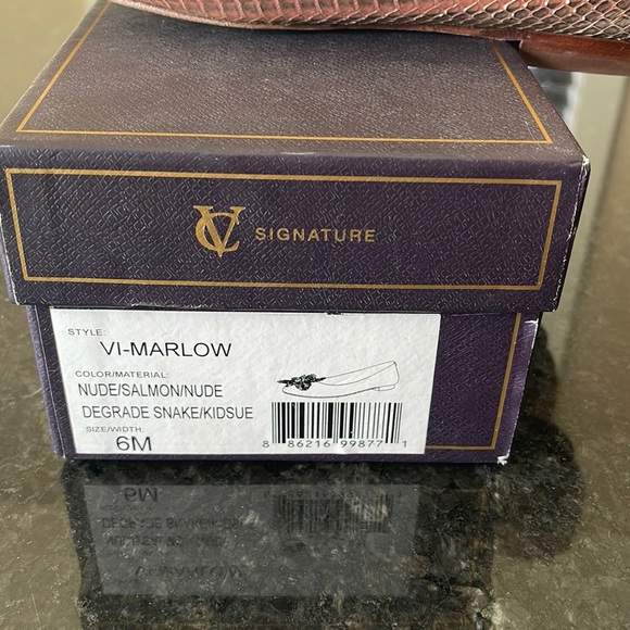 Vince Camuto Signature flats size 6 - Picture 4 of 9